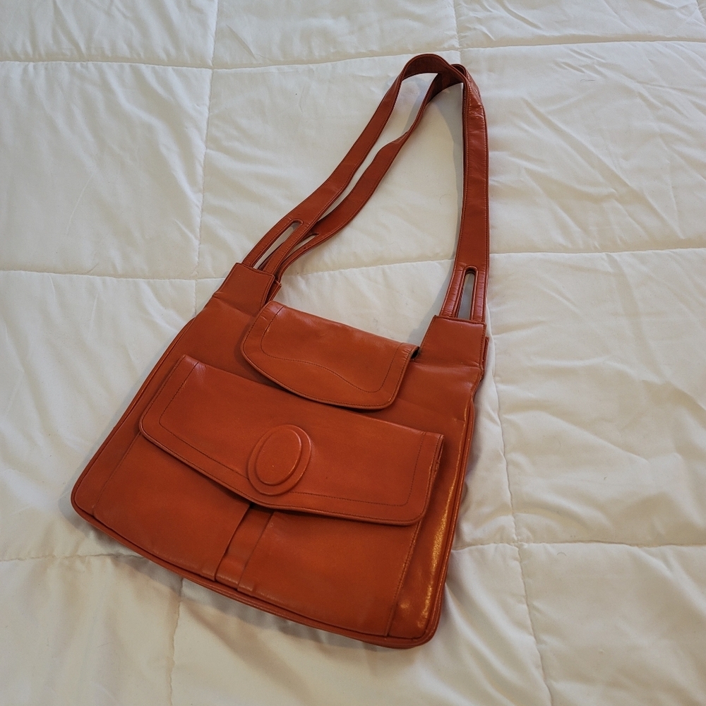 VTG Lou Taylor Caramel Leather Shoulder Bag